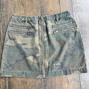 LF y2k Camo Mini Skirt, Size S